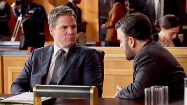 Suits LA 1x6