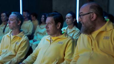 Stuart no consigue salvar el universo 1x2