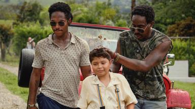 Dear Killer Nannies: Criado por sicarios 1x1
