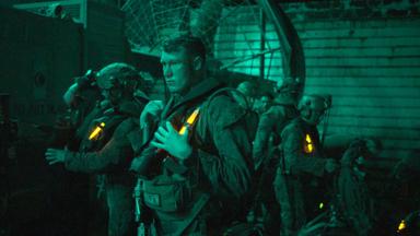 MARINES 1x3