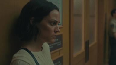 Under the bridge: el asesinato de Reena Virk 1x8