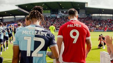 Bienvenidos al Wrexham Football Club 4x1