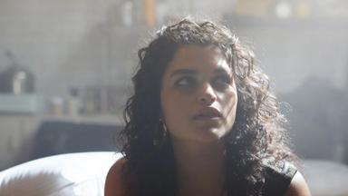Bitten 1x11