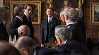 The Crown 1x5