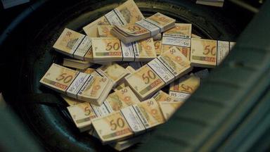 3 tonelada$: Atraco al Banco Central de Brasil 1x2
