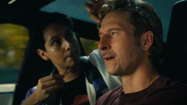 Chad Powers 1x6