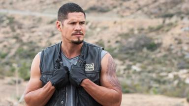 Mayans M.C. 1x5