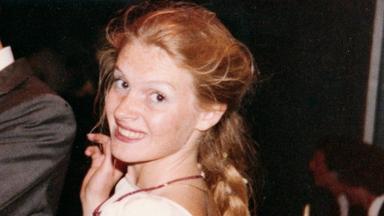 Sophie: Un Asesinato en West Cork 1x1